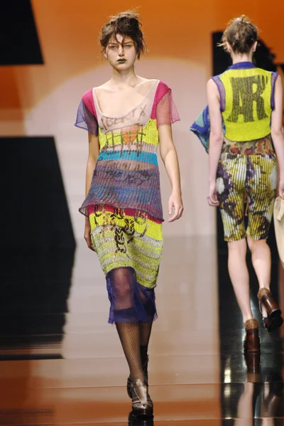 Look 11